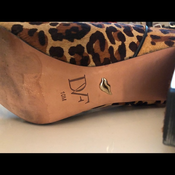 Diane Von Furstenberg size 10 - Picture 3 of 6